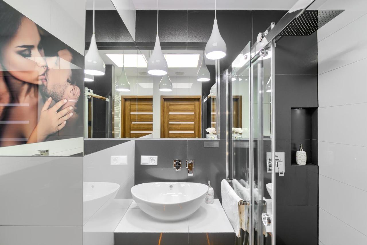Good Day Apartments- Private Parking New Town Шчечин Екстериор снимка