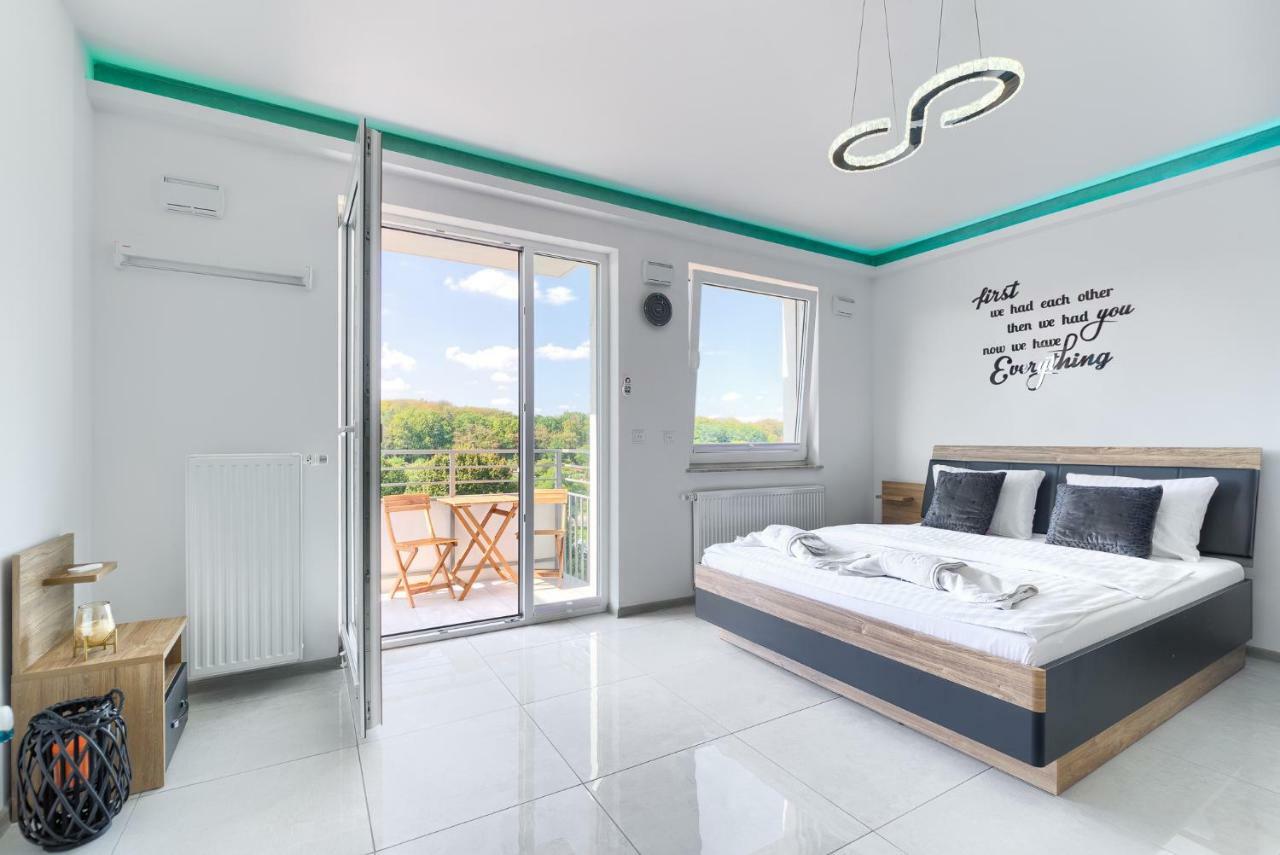 Good Day Apartments- Private Parking New Town Шчечин Екстериор снимка
